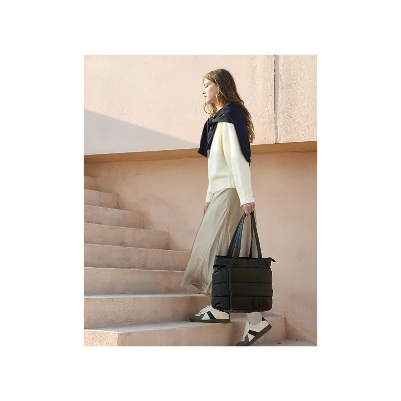 Ultra-Lightweight Padded Tote: Featherlight Comfort, Maximum Space