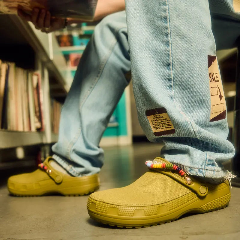 Ultimate Crafted Canvas Clogs: All-Day Comfort Meets Street Style