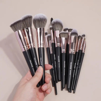 Your Complete Beauty Arsenal — 18 Pro Brushes For A Flawless Filter-Look