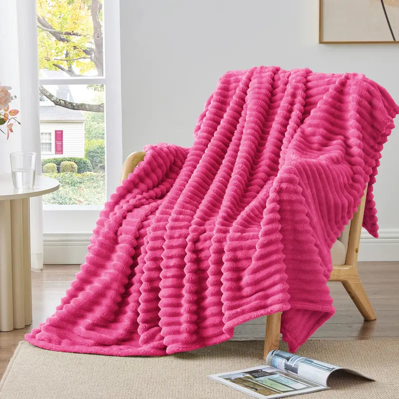 BEDELITE 300 GSM Fuzzy Fleece Throw Blanket - original photo 9